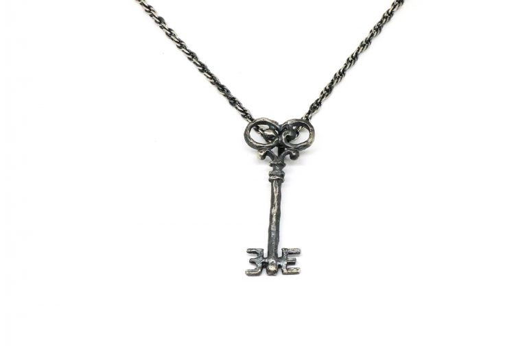 LLAVE